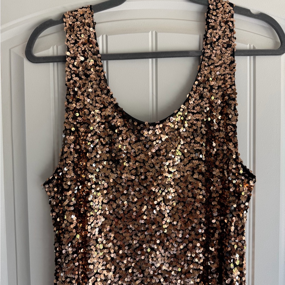 Elegant Sequin Maxi Dress - Gold - Picture 2 of 5